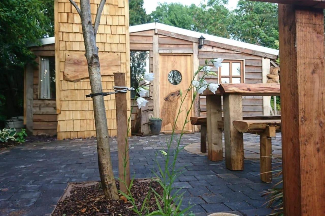Charming 2-Bed Cabin In 萨顿科尔徳菲尔德 外观 照片